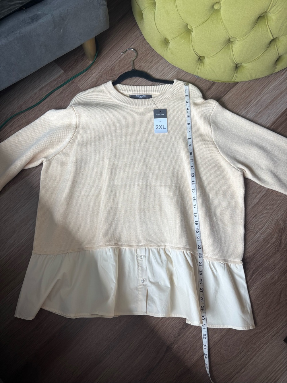 đź’›Sweater w/ Blouse Hem - Picture 9 of 10